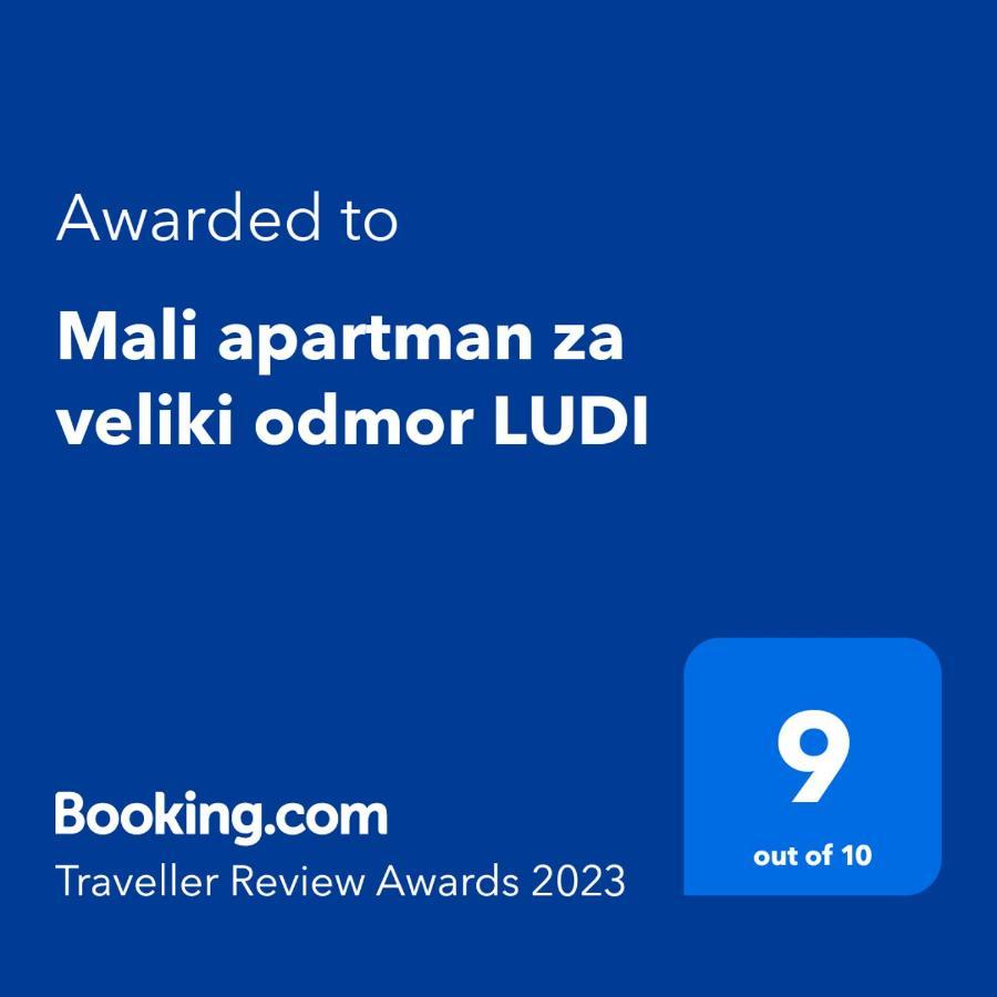 A Small Apartment For A Great Vacation "Ludi" Сплит Екстериор снимка