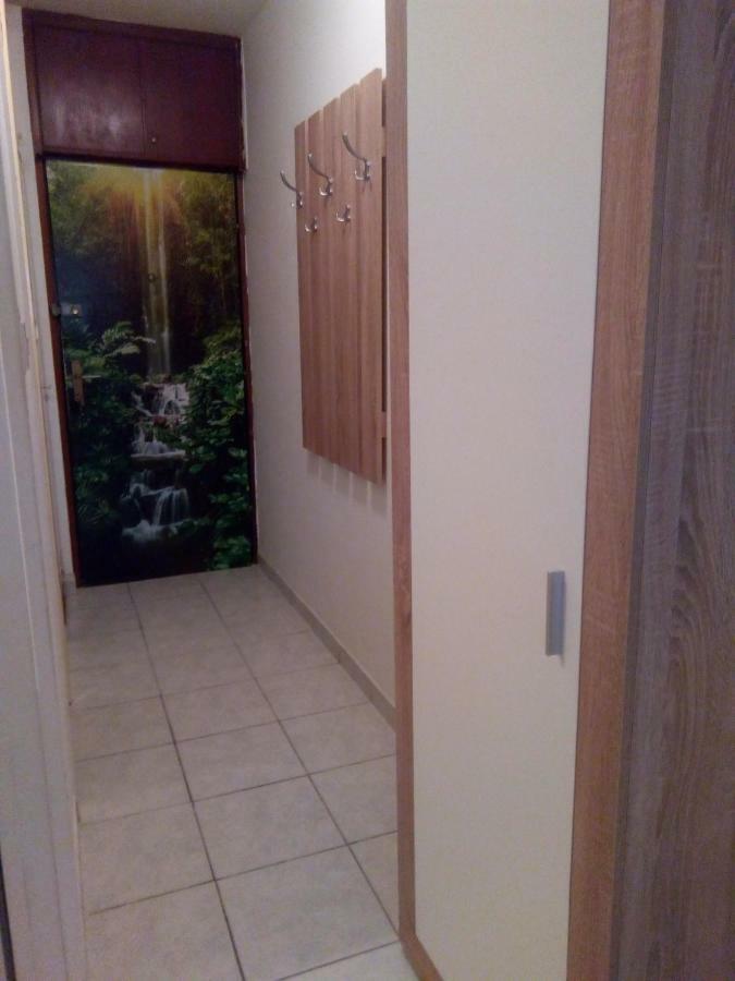 A Small Apartment For A Great Vacation "Ludi" Сплит Екстериор снимка